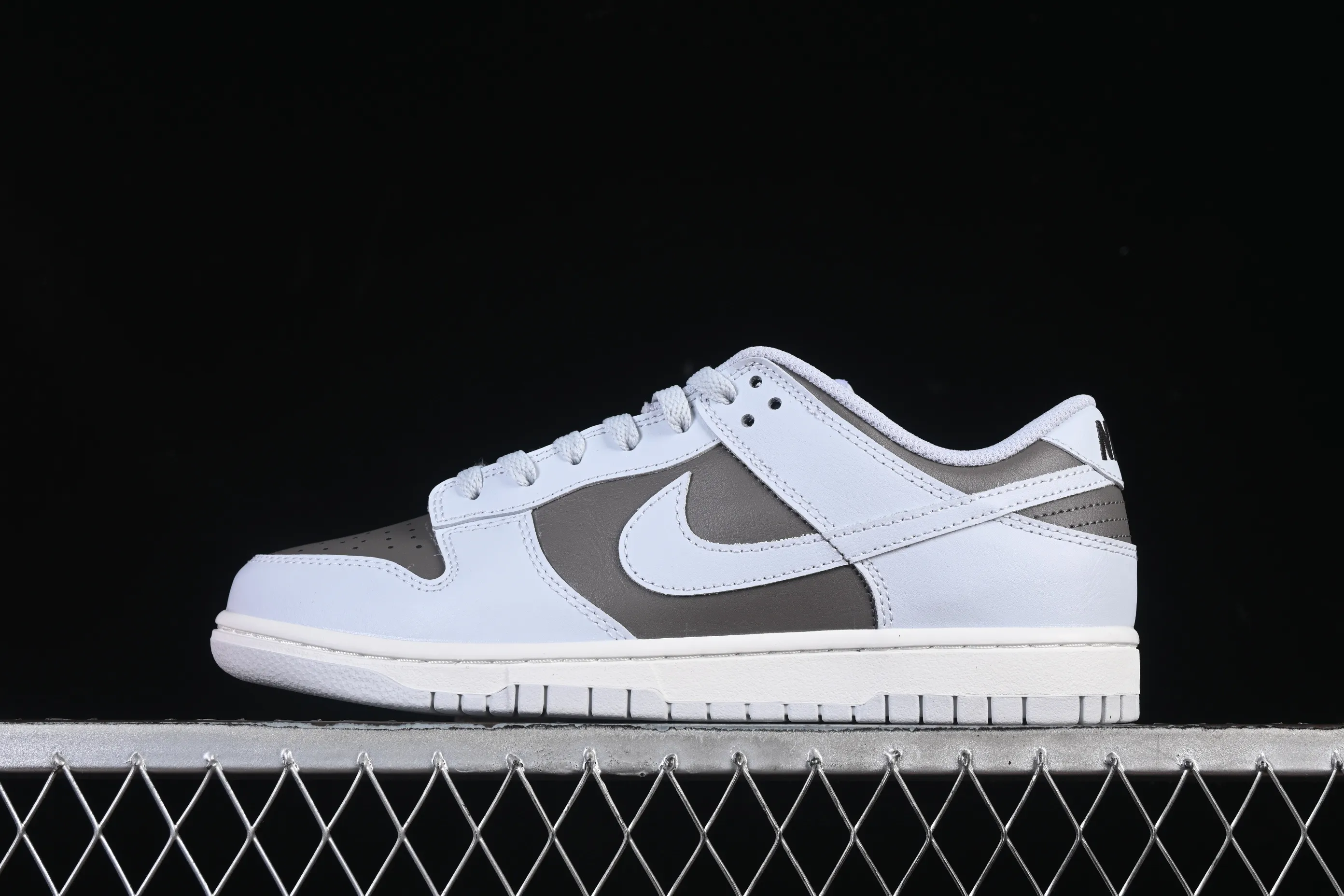 All categories Nk SB Dunk series Nk SB Dunk Low low-top sneakers Nike SB Dunk Low low-top casual sneakers HF5441-202
